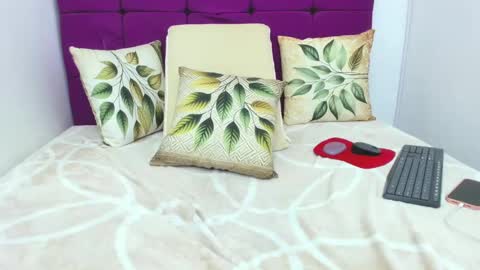 sofia online show from 8, 3, 2025