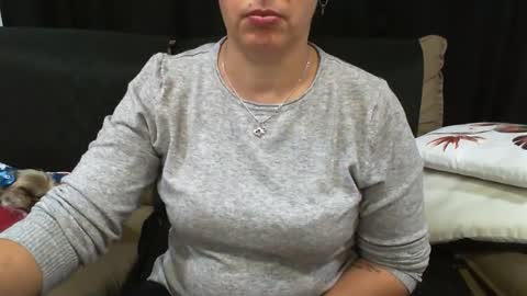 Snapshot of gabibrasil chatting on 10, 9, 2025 gaby  layla online show from 10, 9, 2025