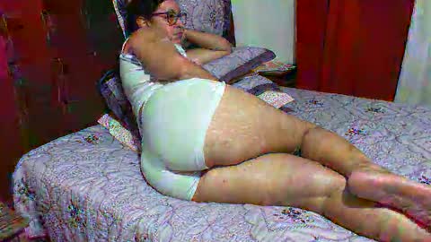 Snapshot of gabibrasil chatting on 15, 10, 2025 gaby  layla online show from 15, 10, 2025