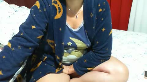 Snapshot of gabibrasil chatting on 13, 11, 2025 gaby layla online show from 13, 11, 2025