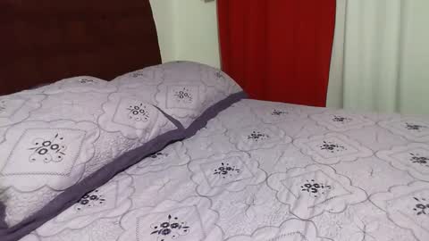 Snapshot of gabibrasil chatting on 19, 11, 2025 gaby layla online show from 19, 11, 2025