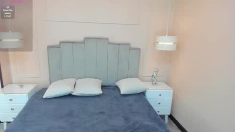   online show from 22, 11, 2025