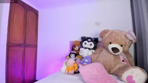 Snapshot of gabriela_miller2 chatting on 8, 3, 2025 Gaby online show from 8, 3, 2025