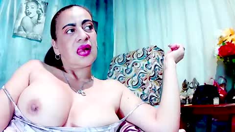 Snapshot of gabriela_sexy chatting on 15, 1, 2025 Gabriella Lopez online show from 15, 1, 2025