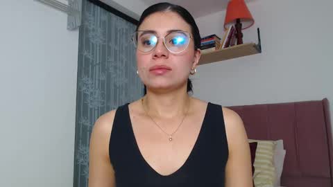 GabrielaRossa online show from 25, 1, 2025