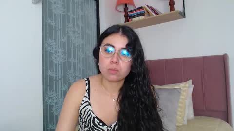 GabrielaRossa online show from 4, 2, 2025