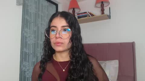 GabrielaRossa online show from 3, 3, 2025