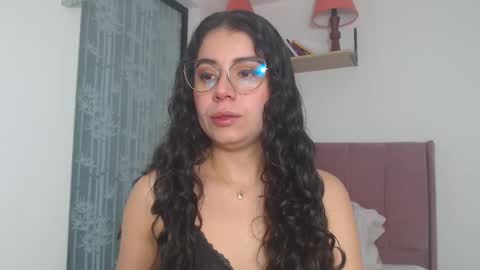 GabrielaRossa online show from 7, 3, 2025