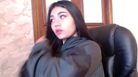 Snapshot of gabriella27_ chatting on 2, 10, 2025 gabriella online show from 2, 10, 2025