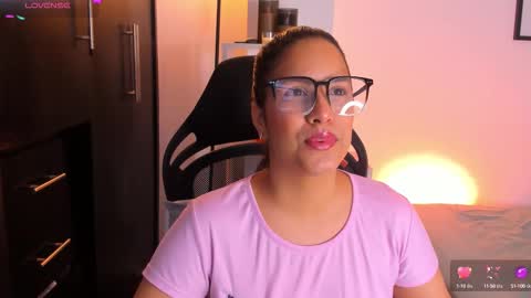Snapshot of gabriella__tom chatting on 13, 10, 2025 Gabriella online show from 13, 10, 2025