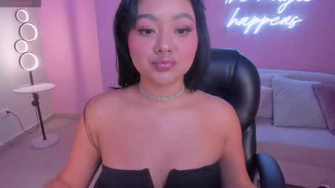 Gabriella Lee online show from 4, 12, 2025