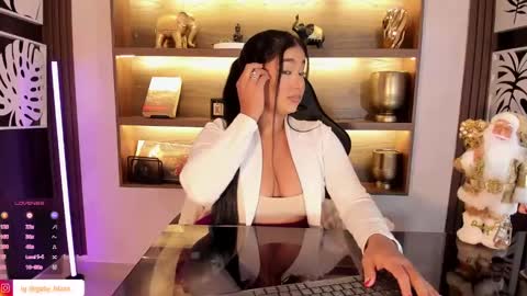 Gaby Blaze online show from 6, 12, 2024
