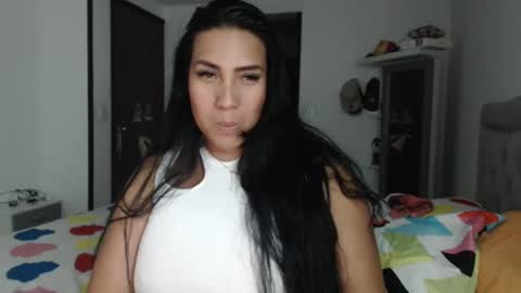 Gaby Blue online show from 17, 2, 2025