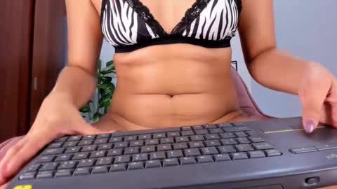 Snapshot of gaby_girl chatting on 13, 2, 2025 online show from 13, 2, 2025