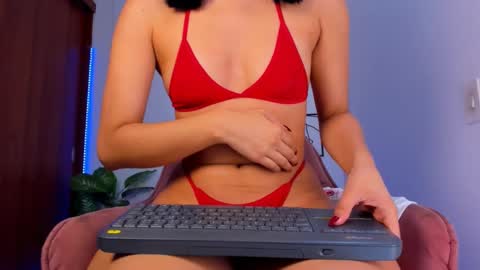 Snapshot of gaby_girl chatting on 19, 9, 2025 online show from 19, 9, 2025