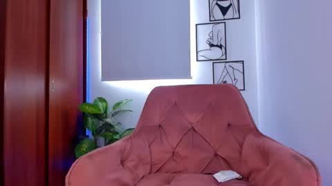 Snapshot of gaby_girl chatting on 2, 11, 2025 online show from 2, 11, 2025