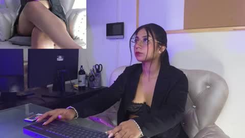 Snapshot of gabyttaylor chatting on 7, 11, 2025 GABYTAYLOR online show from 7, 11, 2025