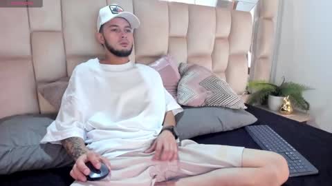 Snapshot of gael_coral chatting on 3, 11, 2025 Gael Coral some hot latinos online show from 3, 11, 2025