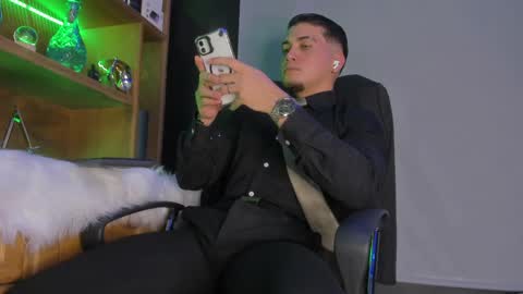 gael_williams3 online show from 18, 9, 2025