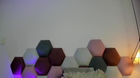 GahiaBelucci online show from 3, 3, 2026