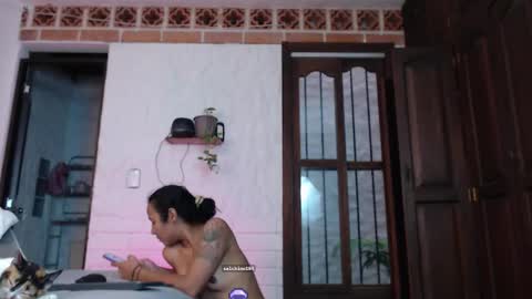 Lenna 3 online show from 11, 1, 2026