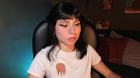 gaia_joness online show from 25, 11, 2025