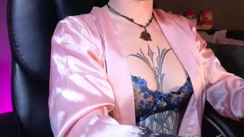 gaia_joness online show from 27, 11, 2025