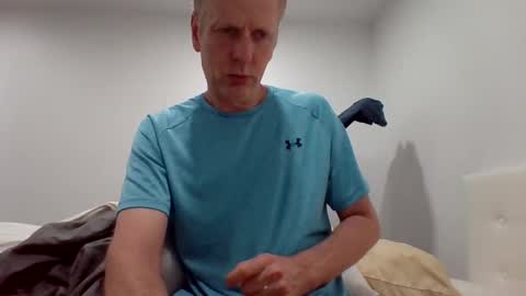 Snapshot of gamerboy200 chatting on 24, 10, 2025 gamerboy200 online show from 24, 10, 2025