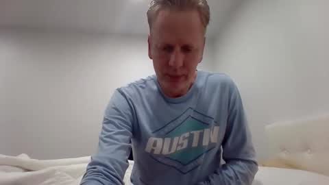 Snapshot of gamerboy200 chatting on 31, 10, 2025 gamerboy200 online show from 31, 10, 2025