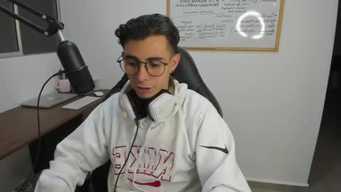 Snapshot of gametommy chatting on 6, 12, 2024 Tommy online show from 6, 12, 2024