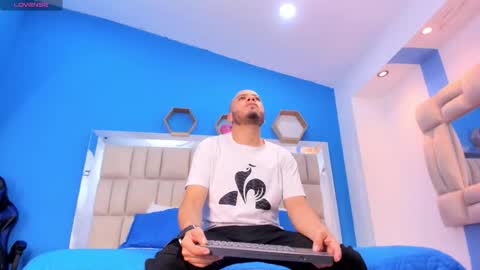 Snapshot of garcia_jacob_ chatting on 21, 11, 2025 garcia_jacob_ online show from 21, 11, 2025