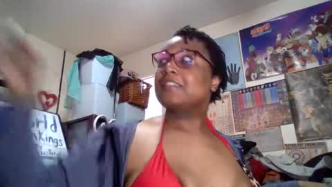 Snapshot of gardeniaspear chatting on 21, 10, 2025 Gardenia online show from 21, 10, 2025