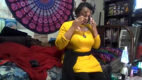 Snapshot of gardeniaspear chatting on 23, 11, 2025 Gardenia online show from 23, 11, 2025