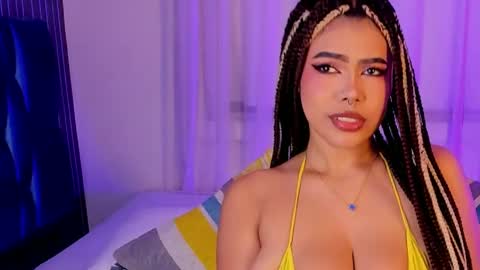 garnet  online show from 22, 9, 2025