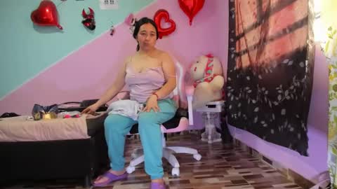 Snapshot of gaticahot001 chatting on 5, 11, 2025 Diana online show from 5, 11, 2025