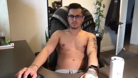 Snapshot of gatmandeep chatting on 8, 3, 2025  Aladdin online show from 8, 3, 2025