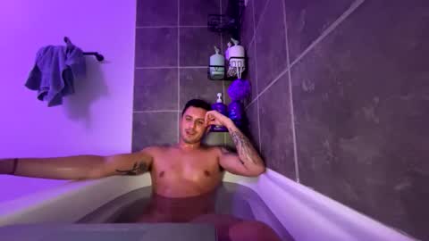 Snapshot of gatmandeep chatting on 23, 11, 2025 Aladdin online show from 23, 11, 2025