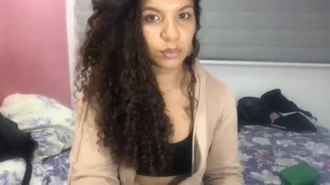 Snapshot of gatubelahotxxx chatting on 30, 9, 2025 gatubelahotxxx online show from 30, 9, 2025