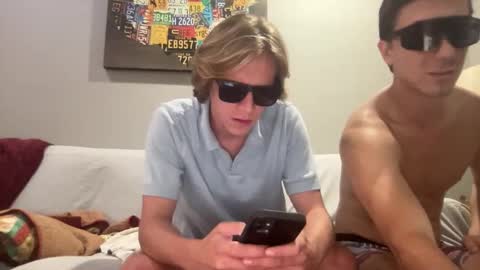 Snapshot of gavinnumbers chatting on 14, 10, 2025 gavinnumbers online show from 14, 10, 2025