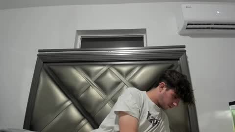 Snapshot of gayndepressed chatting on 19, 9, 2025 Trace online show from 19, 9, 2025