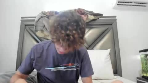 Snapshot of gayndepressed chatting on 19, 9, 2025 Trace online show from 19, 9, 2025