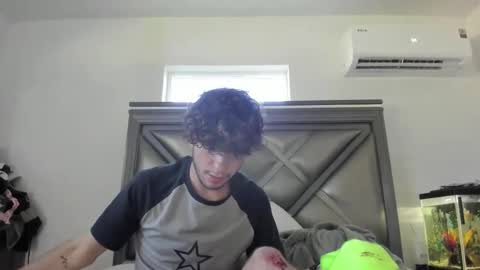 Snapshot of gayndepressed chatting on 13, 10, 2025 Trace online show from 13, 10, 2025