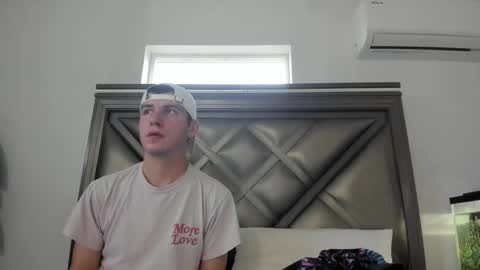 Snapshot of gayndepressed chatting on 23, 11, 2025 Trace online show from 23, 11, 2025