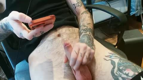 Snapshot of gaytattooed chatting on 11, 12, 2024 gaytattooed online show from 11, 12, 2024