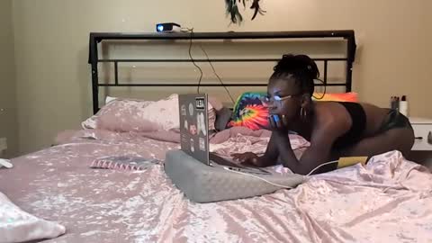 Snapshot of gbabii13 chatting on 28, 10, 2025 gbabii13 online show from 28, 10, 2025