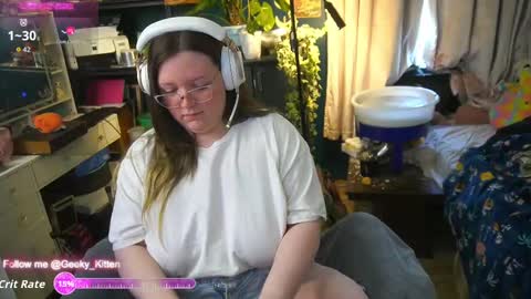 Snapshot of geeky_kitten chatting on 14, 9, 2025 Geeky Kitten Leina - online show from 14, 9, 2025