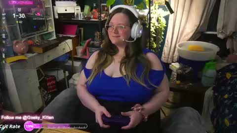 Snapshot of geeky_kitten chatting on 22, 9, 2025 Geeky Kitten Leina - online show from 22, 9, 2025