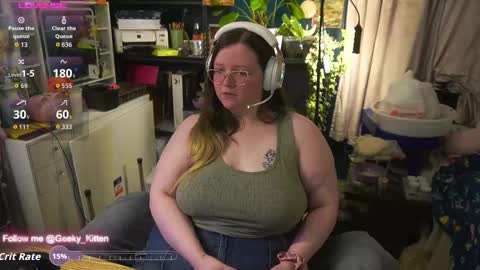 Snapshot of geeky_kitten chatting on 5, 10, 2025 Geeky Kitten Leina - online show from 5, 10, 2025