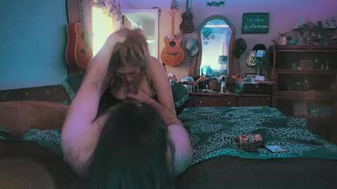 Snapshot of geeznutsizonyrchyn chatting on 8, 3, 2025 Geeznutsizonyrchyn online show from 8, 3, 2025