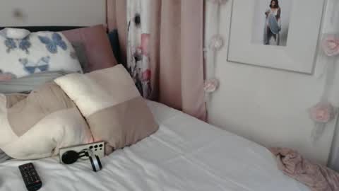 The Empress online show from 9, 1, 2026